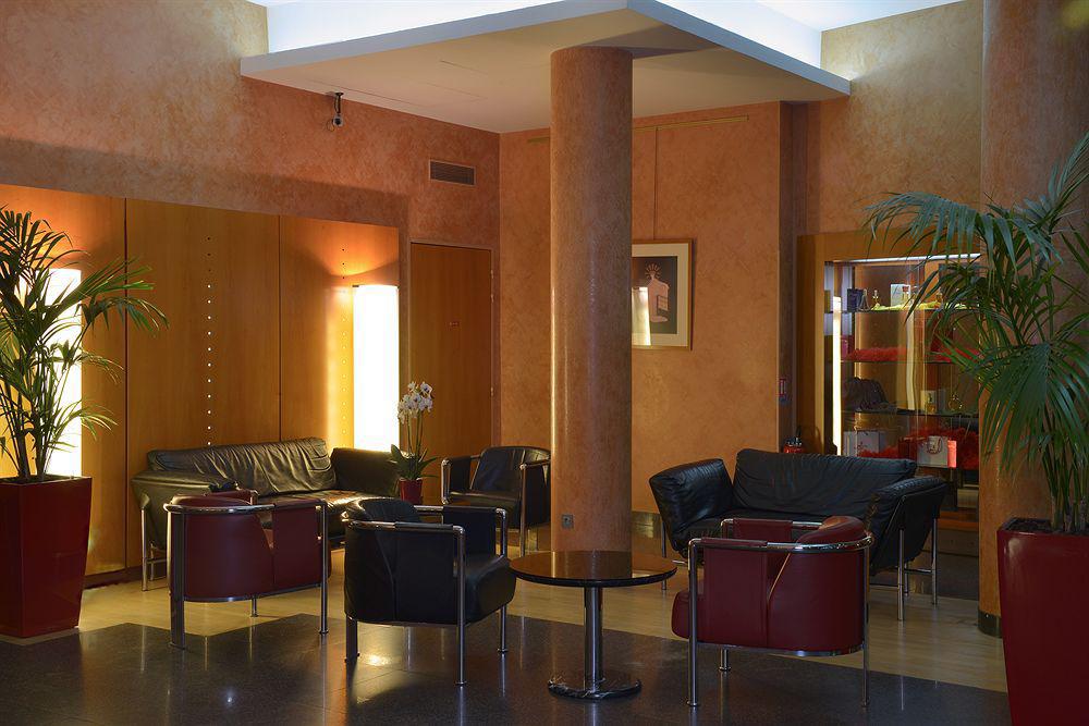 Hotel Opera Cadet París Exterior foto